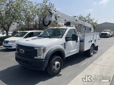 Altec AT40G, 45 ft, Articulating & Telescopic Bucket Truck