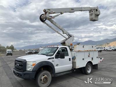 Altec AT40G, 45 ft, Articulating & Telescopic Bucket Truck