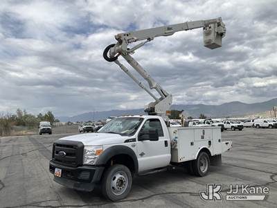 Altec AT40G, 45 ft, Articulating & Telescopic Bucket Truck