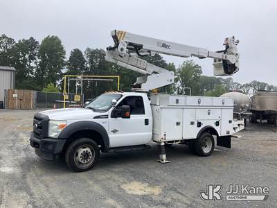 Altec AT40-MH, 45 ft, Articulating & Telescopic Material Handling Bucket Truck