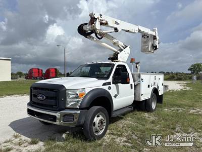 Altec AT37G, 42 ft, Articulating & Telescopic Bucket Truck