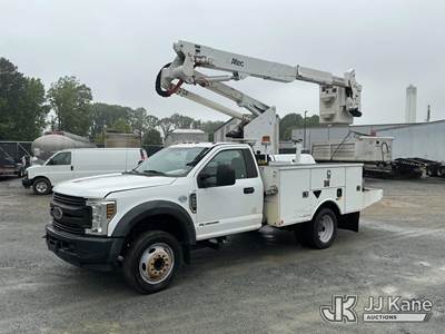 Altec AT37G, 42 ft, Articulating & Telescopic Bucket Truck