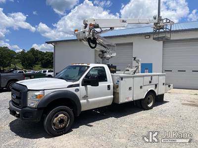 Altec AT235-P, 40 ft, Articulating & Telescopic Non-Insulated Bucket Truck