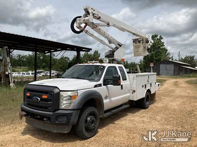 Altec AT40G, 45 ft, Articulating & Telescopic Bucket Truck