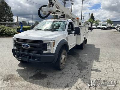 Altec AT40G, 45 ft, Articulating & Telescopic Bucket Truck