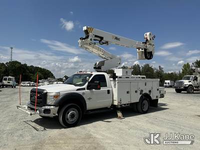 Altec AT40-M, 45 ft, Articulating & Telescopic Material Handling Bucket Truck