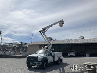 Altec AT40G, 45 ft, Articulating & Telescopic Bucket Truck