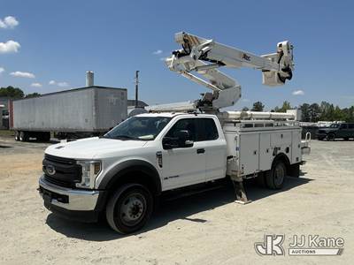 Altec AT41MH, 46 ft, Articulating & Telescopic Bucket Truck