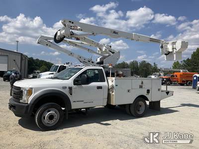 Altec AT40G, 45 ft, Articulating & Telescopic Bucket Truck