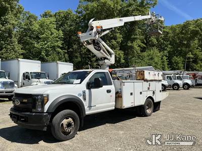 Altec AT235-P, 40 ft, Articulating & Telescopic Non-Insulated Cable Placing Bucket Truck