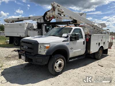 Altec AT40G, 45 ft, Articulating & Telescopic Bucket Truck