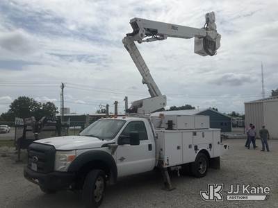 Altec AT40-MH, 45 ft, Articulating & Telescopic Material Handling Bucket Truck