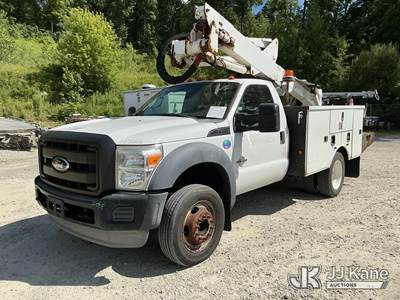Altec AT37G, 42 ft, Articulating & Telescopic Bucket Truck