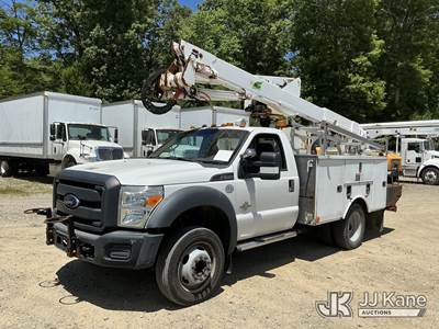 Altec AT40G, 45 ft, Articulating & Telescopic Bucket Truck