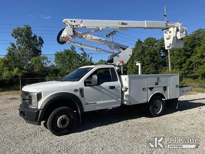 Altec AT40G, 45 ft, Articulating & Telescopic Bucket Truck
