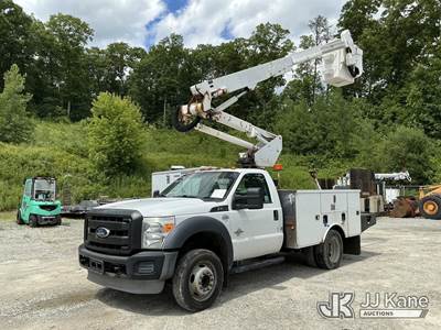 Altec AT37G, 42 ft, Articulating & Telescopic Bucket Truck