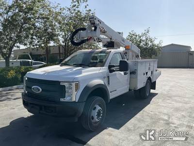 Altec AT40G, 45 ft, Articulating & Telescopic Bucket Truck