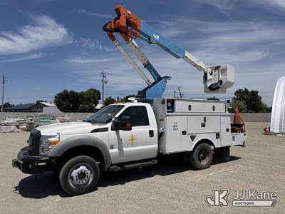 Altec AT37-G, 42 ft, Articulating & Telescopic Bucket Truck