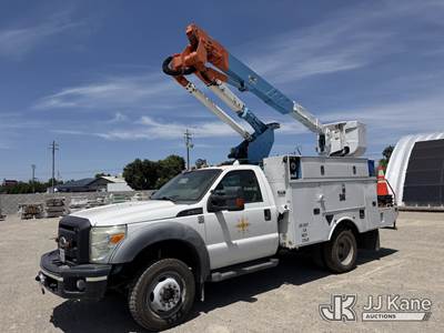 Altec AT37-G, 42 ft, Articulating & Telescopic Bucket Truck