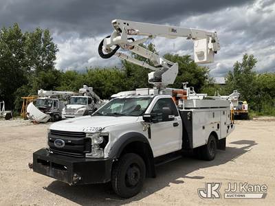 Altec AT40G, 45 ft, Articulating & Telescopic Bucket Truck