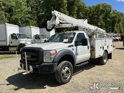 Altec AT40G, 45 ft, Articulating & Telescopic Bucket Truck