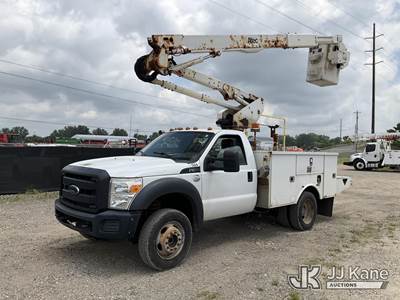 Altec AT40G, 45 ft, Articulating & Telescopic Bucket Truck