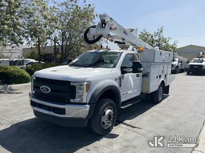 Altec AT35G, 350 Lb 42 ft, Articulating & Telescopic Bucket Truck
