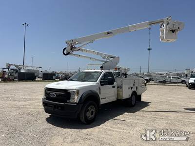 Altec AT40G, 46 ft, Articulating & Telescopic Bucket
