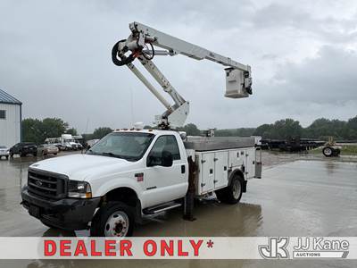 Altec AT37G, 42 ft, Articulating & Telescopic Bucket Truck