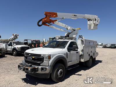 Altec AT40G, 45 ft, Articulating & Telescopic Bucket Truck