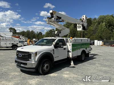 Altec AT40-MH, 45 ft, Articulating & Telescopic Material Handling Bucket Truck