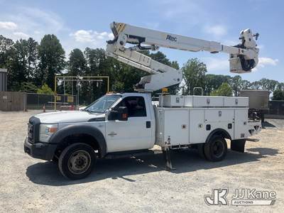 Altec AT40-MH, 45 ft, Articulating & Telescopic Material Handling Bucket Truck