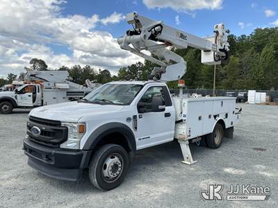 Altec AT41M, 46 ft, Articulating & Telescopic Material Handling Bucket Truck