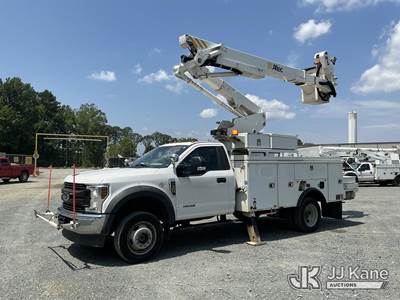 Altec AT41MH, 46 ft, Articulating & Telescopic Material Handling Bucket Truck
