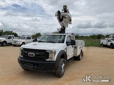 Altec AT40G, 45 ft, Articulating & Telescopic Bucket Truck