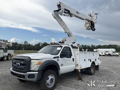 Altec AT40-M, 45 ft, Articulating & Telescopic Material Handling Bucket Truck