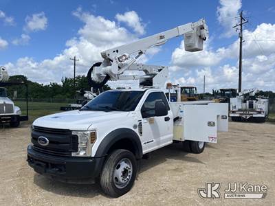 Altec AT40G, 45 ft, Articulating & Telescopic Bucket Truck