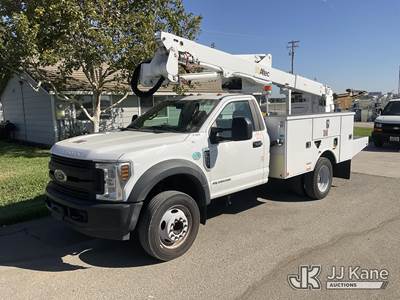 Altec AT40G, 45 ft, Articulating & Telescopic Bucket Truck