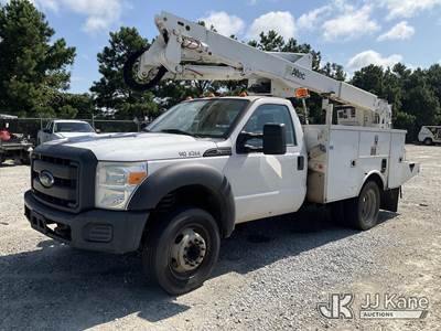 Altec AT40G, 45 ft, Articulating & Telescopic Bucket Truck