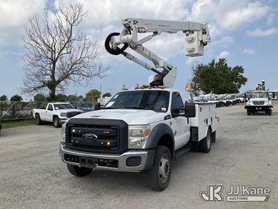 Altec AT40G, 45 ft, Articulating & Telescopic Bucket