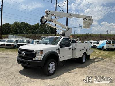 Altec AT40G, 45 ft, Articulating & Telescopic Bucket Truck