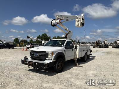 Altec AT37G, 42 ft, Articulating & Telescopic Bucket Truck