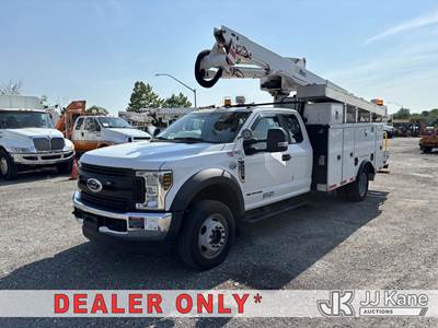 Altec AT40G, 45 ft, Articulating & Telescopic Bucket Truck