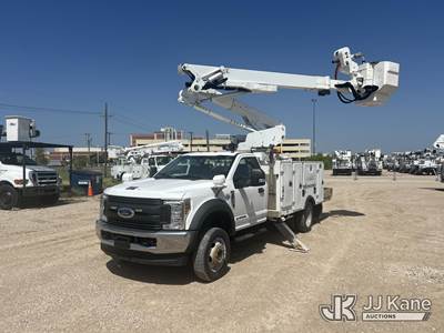 Altec AT41M, 45 ft, Articulating & Telescopic Material Handling Bucket Truck