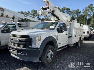 Altec AT48M, 52 ft, Articulating & Telescopic Material Handling Bucket Truck