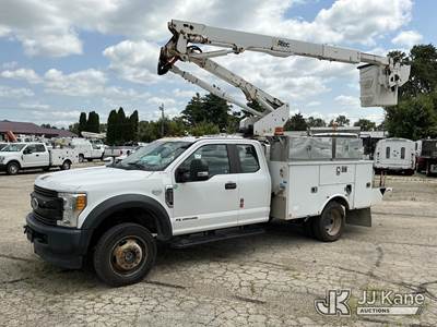 Altec AT40G, 45 ft, Articulating & Telescopic Bucket Truck