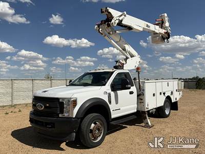 Altec AT41M, 45 ft, Articulating & Telescopic Material Handling Bucket Truck