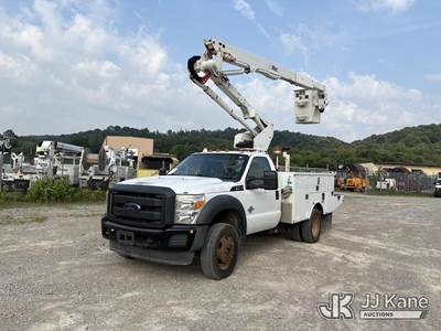 Altec AT40G, 45 ft, Articulating & Telescopic Bucket Truck
