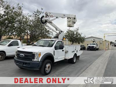 Altec AT40G, 400 Lb 040.8 ft, Articulating & Telescopic Bucket