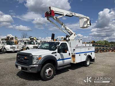 Versalift SST40EIH-01, 45 ft, Articulating & Telescopic Bucket Truck